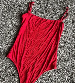 Aritzia Sunday Best - Red Ribbed Bodysuit thumbnail 1