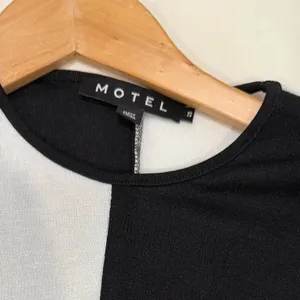 Motel Rocks Monochrome Cutout Dress thumbnail 4