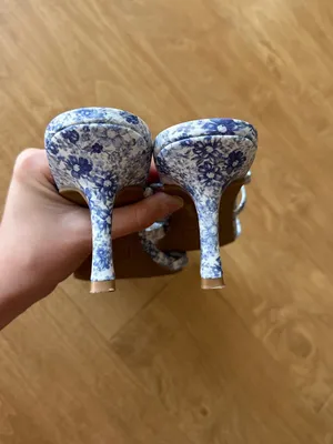 MIA Treanor Heel, Blue and White Floral Ribbon Kitten Heels, Size 9 thumbnail 5