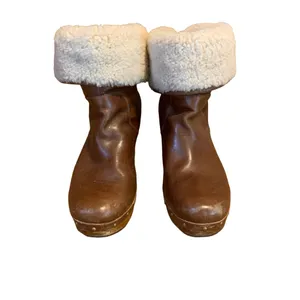 Ugg "Lynnea" Cognac Brown Leather Clog Boots With Sherpa Lining (10) thumbnail 4