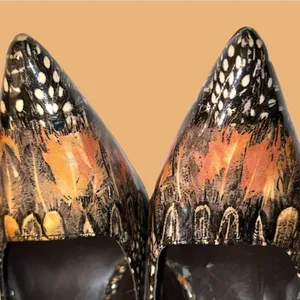 Modern Vice leather cute dark peacock design pointy toe heels! thumbnail 5