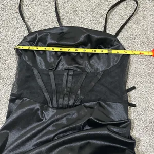 Toleen Elegant Satin Black Evening Gown with Sheer Waist Panel thumbnail 6