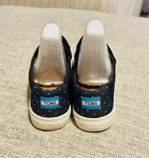Toms Slip-On Black Canvas Shoes thumbnail 2