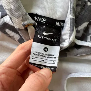 Nike Therma-Fit Camo Hoodie thumbnail 7