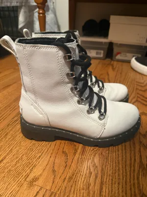 Sorel White combat boots thumbnail 2