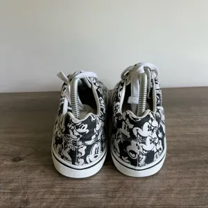 Disney Unisex Mickey Mouse Lace Up Low Sneakers Size 10 or 8.5 #028 thumbnail 4