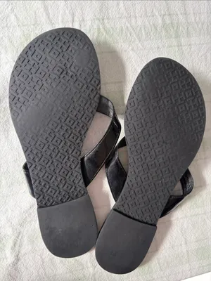 Tory Burch Black Patent Logo Thong Sandals thumbnail 4