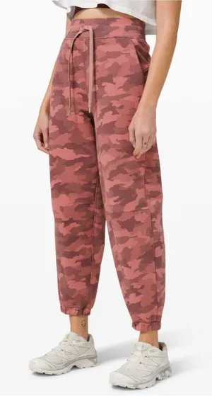Lululemon Relaxed Fit French Terry Jogger Pant Heritage 365 Camo Brier Rose 6 thumbnail 1