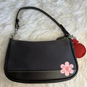 y2k COACH Vintage Mini Demi Hampton 7769 Mini Purse Shoulder Bag thumbnail 2