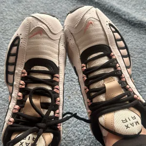 Nike Air Max size 9 euc no signs of wear thumbnail 3