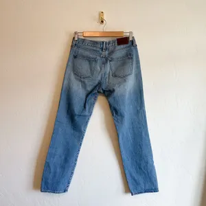 Madewell | The High-Rise Slim Boyjean Oversized‎ Fit in Elkhart Wash, size 25 thumbnail 4