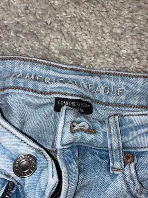 American Eagle Ripped Jeans Size 0 thumbnail 3