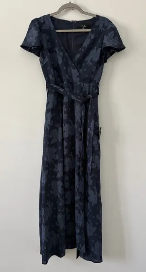 Lulu’s Compelling Love Navy Blue Jacquard Floral Short Sleeve Maxi Dress NWT S thumbnail 1
