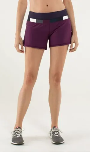 Lululemon Shorts Womens Lululemon Groovy Run Shorts‎ in Plum Lined Size 4 thumbnail 1