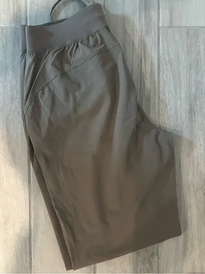 Lululemon license to train high rise‎ pant in nomad size 8 thumbnail 9