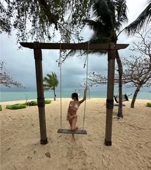 Victoria's Secret Bikini thumbnail 4