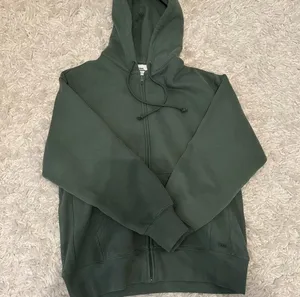 Aritzia green sweatset thumbnail 1