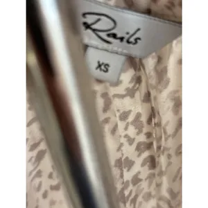 Rails Jasmine Dress Tan Watercolor Leopard XS Smocked Waist‎ Mini thumbnail 5