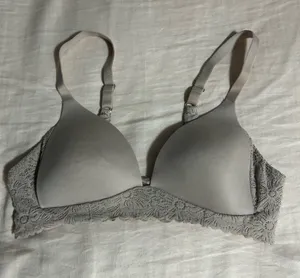 aerie Light Gray Lace-Back Molded Cup Bra Size 32B thumbnail 1