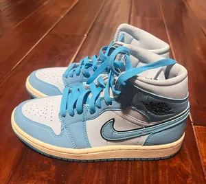Air  1 mid thumbnail 1
