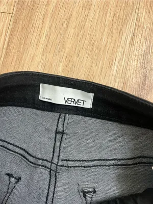 High-Rise Black Skinny Jeans with Button-Up Flyw thumbnail 5