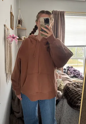 Aritzia TNA hoodie thumbnail 1