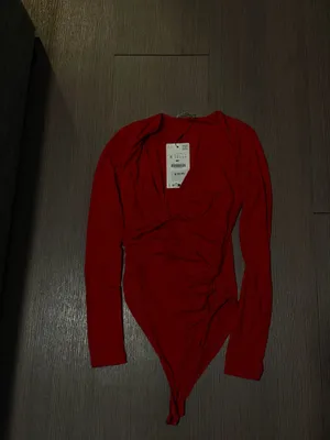 Red Top Long Sleeve ZARA thumbnail 2