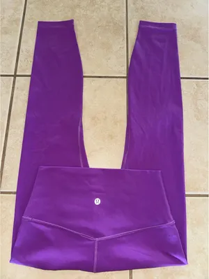 Lululemon Align High Rise 25” Moonlit Magenta Size 6 NWOT thumbnail 1