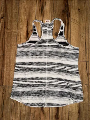 Black and white striped tank top thumbnail 4