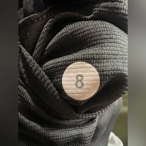 Lululemon Hotty Hot Short Flowabunga Black Angel Wing / Black. Size 8 thumbnail 7