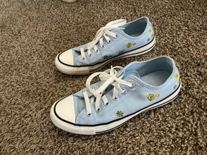 Embroidered Converse Floral thumbnail 2