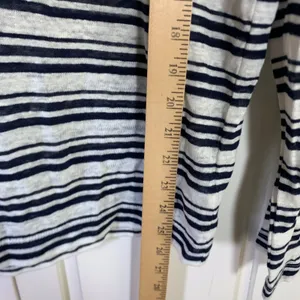 Tahari Womens Small 100% Linen Striped Hoodie Navy White Tassel V-Neck Top thumbnail 8