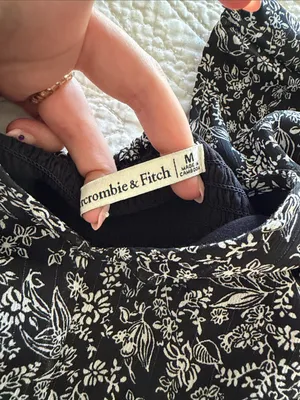 Abercrombie and Fitch Black Floral Long Sleeve V-Neck Dress thumbnail 2