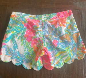 Lilly Pulitzer Shorts Buttercup Scalloped thumbnail 1