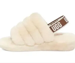 UGG Slippers thumbnail 1