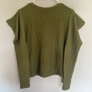 Zara Olive Green Textured Popcorn Knit Ruffle‎ Puff Shoulder Top Womens Medium thumbnail 8