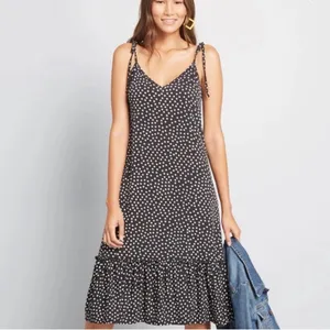 Modcloth Black Polka Dot It's a Go Tie Shoulder V Neck Ruffle Hem Midi Dress thumbnail 2
