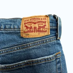 Levi's 501 Jeans Women's 31x26 Blue Distressed High Rise Cropped Button Fly thumbnail 5