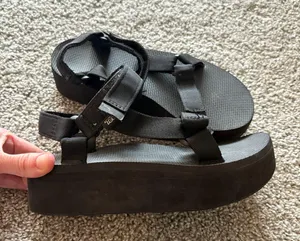 Platform Sandals thumbnail 4