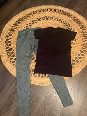 Lululemon outfit size medium thumbnail 3