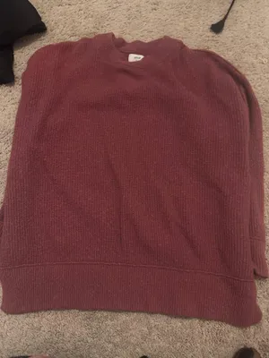 Sweater thumbnail 1