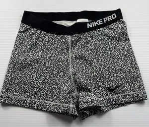 Nike Pro Women Leopard Print Compression Shorts Black White Size L 3in‎ Inseam thumbnail 1