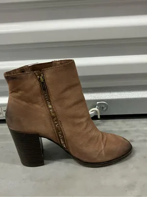 Nicole booties size 9 Brown thumbnail 4
