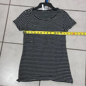 Divided‎ by H&M Women stripe Black t-shirt size small thumbnail 5