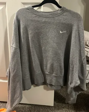 Nike sweatshirt thumbnail 1