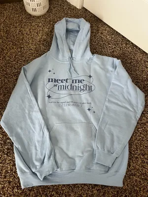 Taylor Swift hoodie thumbnail 1