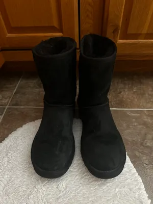 UGG Boots thumbnail 4