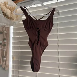 Icon Swim Chocolate Brown Ribbed Cutout One Piece Swimsuit Y2K Bombshell XS thumbnail 2