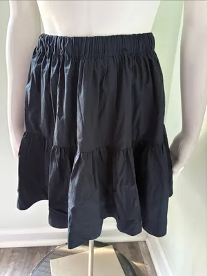 NWT Abercrombie & Fitch Tiered Poplin Mini Skirt in Black Size Medium thumbnail 2