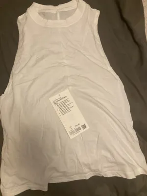 Lululemon All Yours Boyfriend Tank - Size 2 thumbnail 4